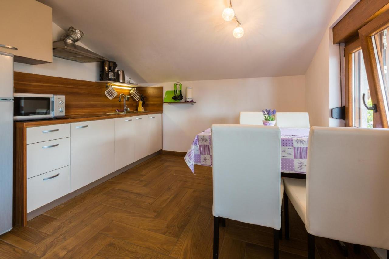 Ferienwohnung Jasminka Loncaric Crikvenica Exterior foto
