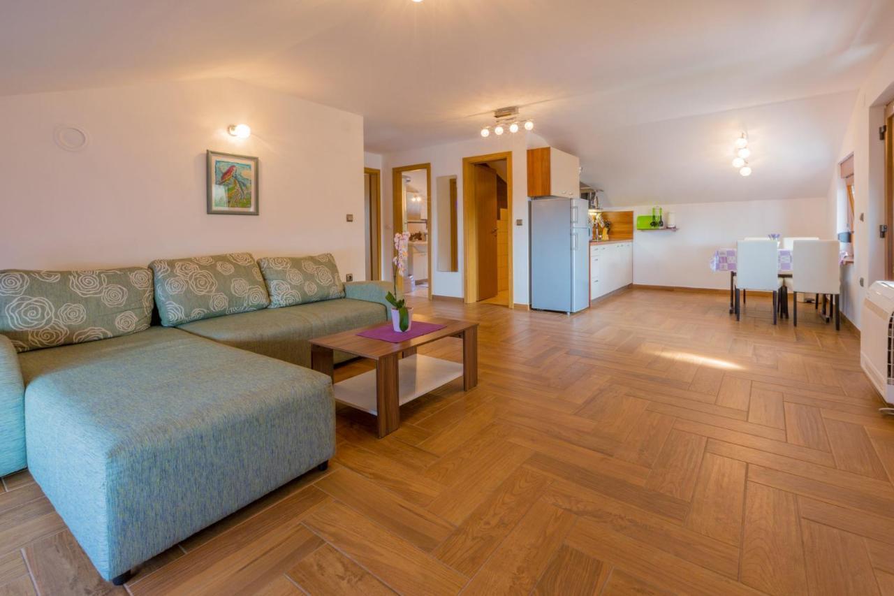 Ferienwohnung Jasminka Loncaric Crikvenica Exterior foto