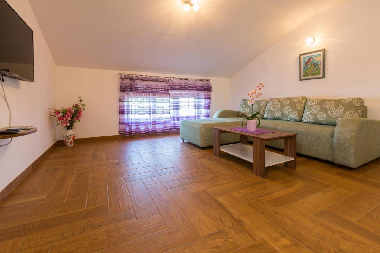 Ferienwohnung Jasminka Loncaric Crikvenica Exterior foto